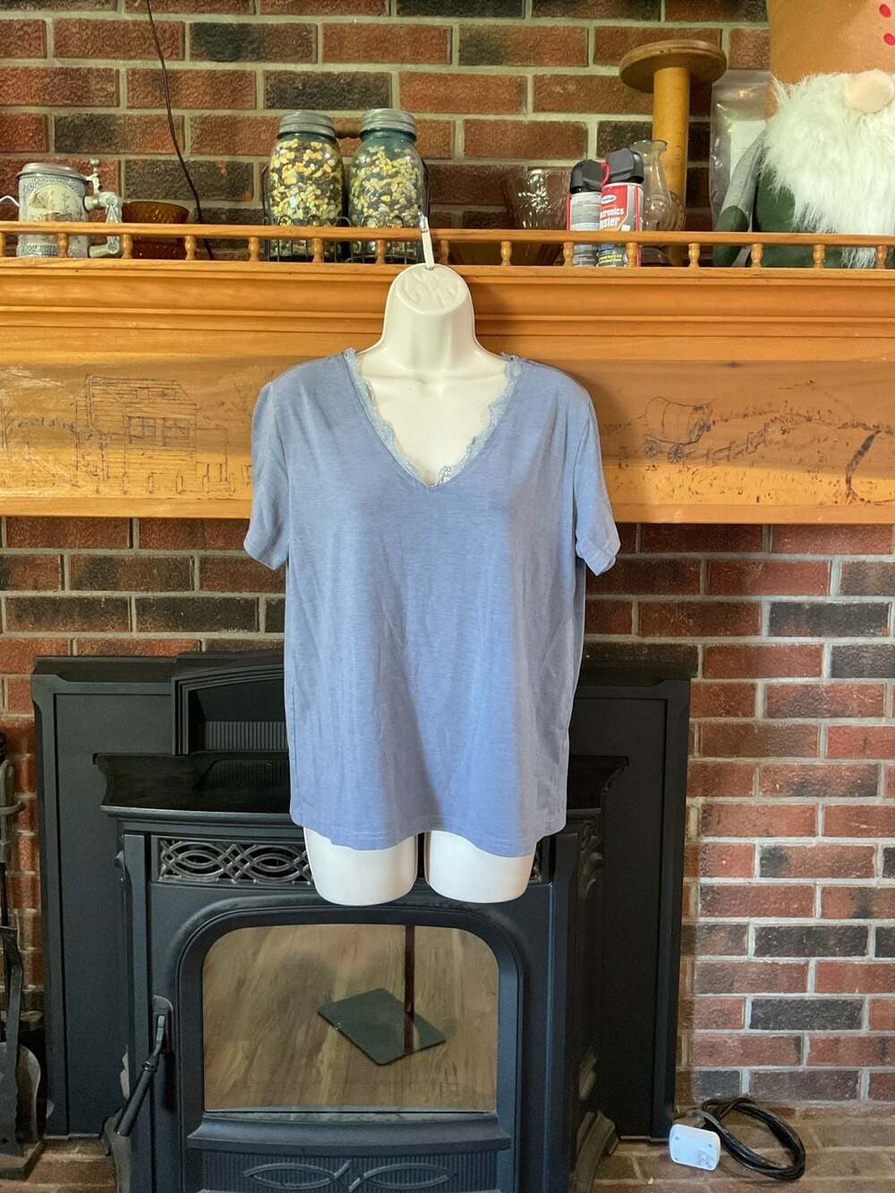 SHEIN Blue V-Neck Short Sleeve Lace Trim Tee